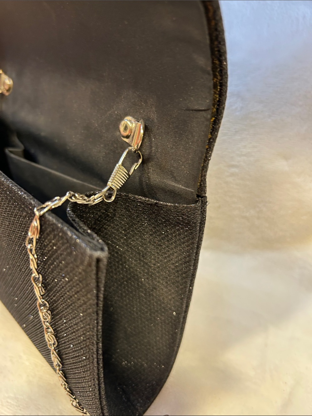 Black Crystal Bow Clutch - Picture 8 of 8